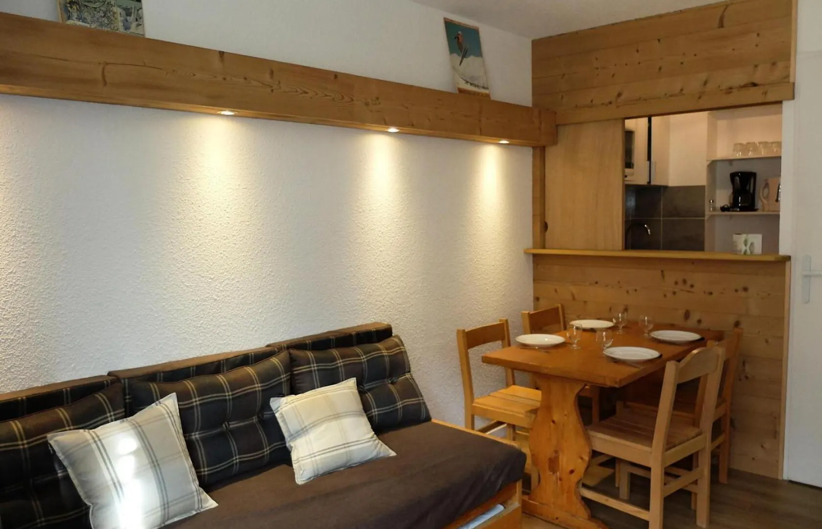 Residence Rond Point Des Pistes B - Appartement Confortable-Proches De Pistes-Balcon Mae-4604 ティニュ 0*,  フランス